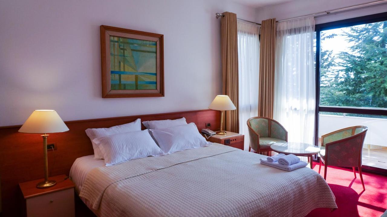 Chateau Linza Resort Tiranë Ngoại thất bức ảnh