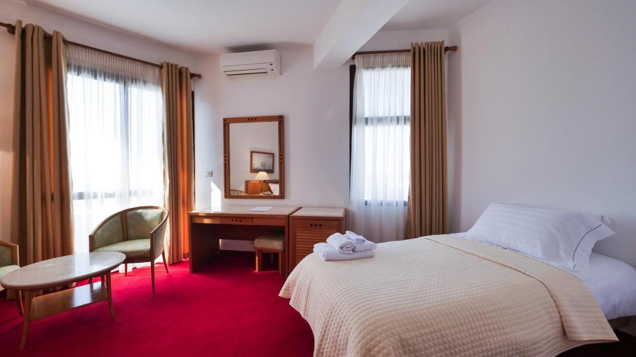 Chateau Linza Resort Tiranë Ngoại thất bức ảnh