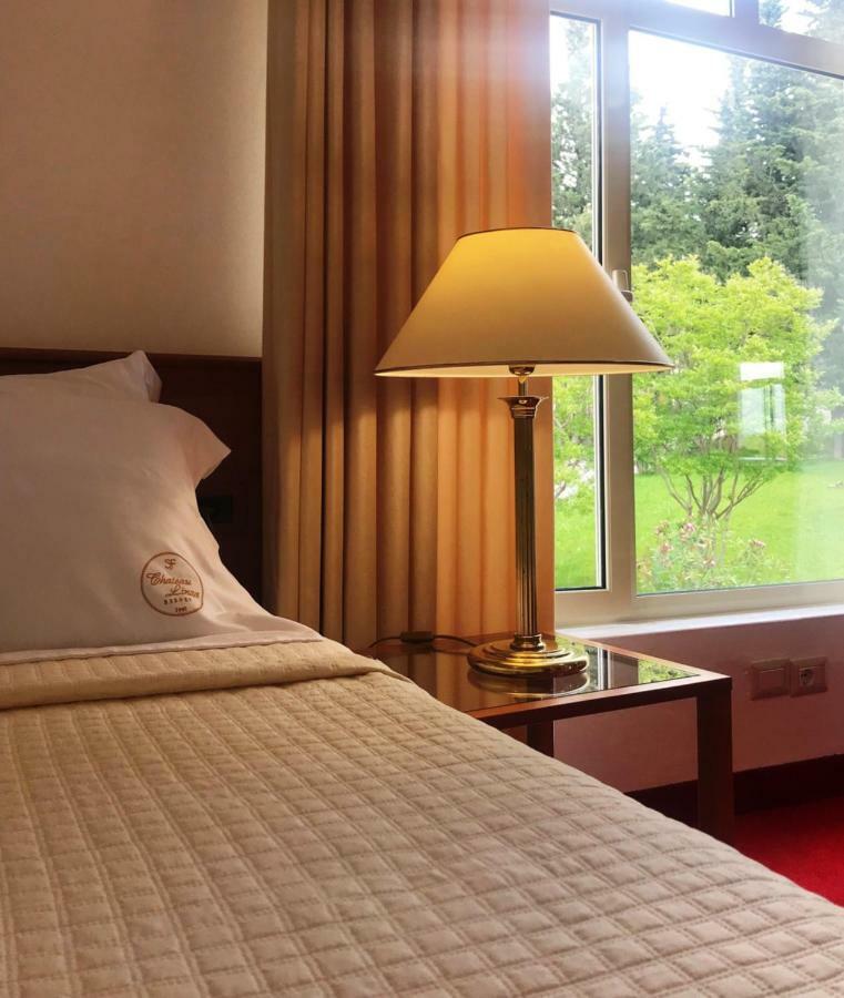 Chateau Linza Resort Tiranë Ngoại thất bức ảnh