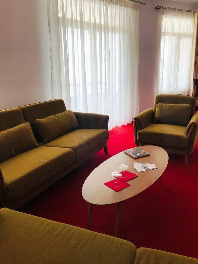 Chateau Linza Resort Tiranë Ngoại thất bức ảnh